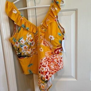 Meet Curve Brand- One piece bathing suit
